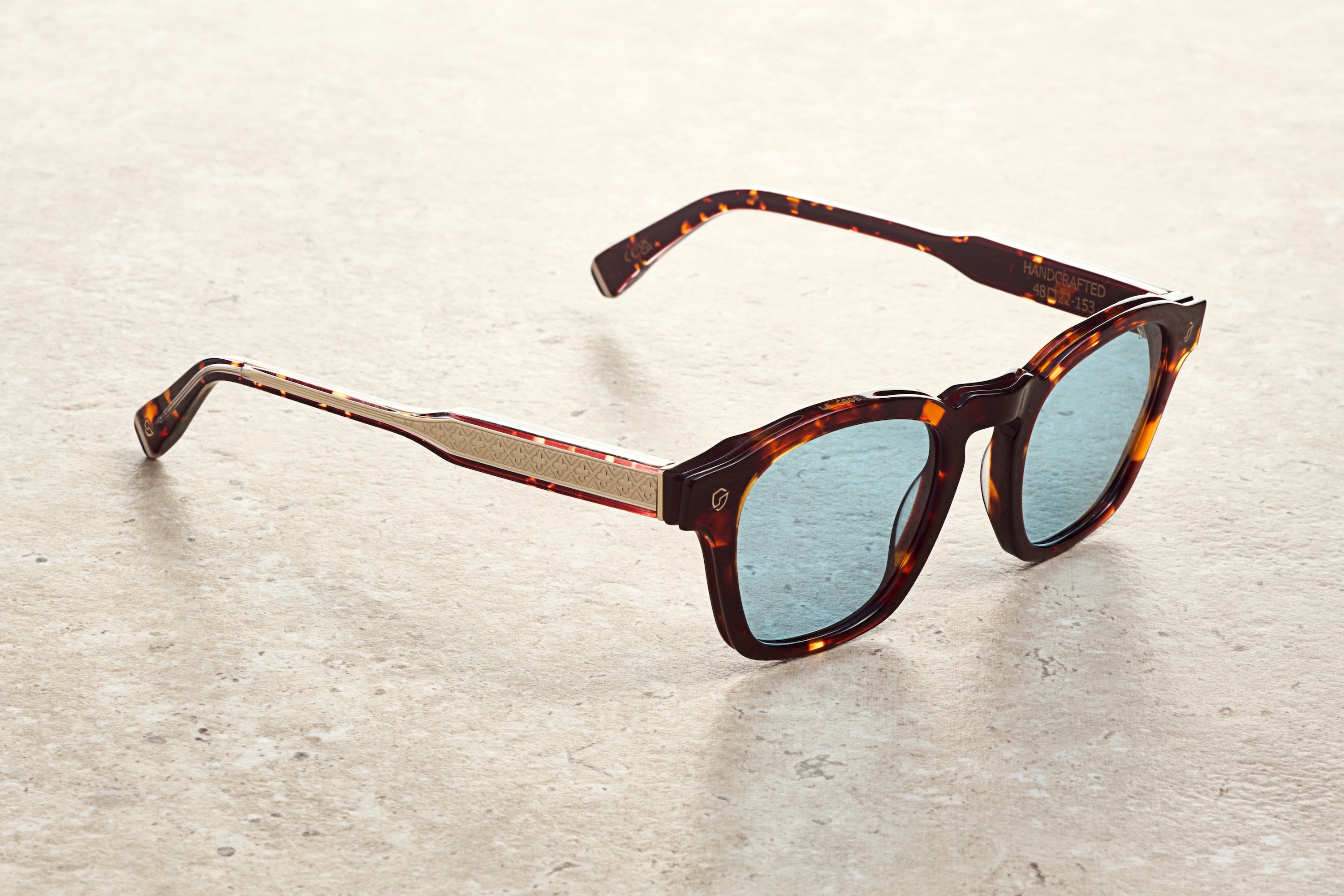 CHAPTER S - TORTOISE /  LIGHT BLUE